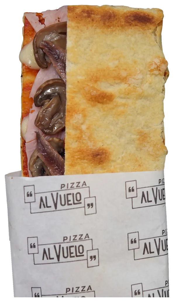 Pizzetta Prosciutto cotto, funghi & acciughe doblada en su papel, con el jamón cocido, los champiñones y las anchoas a la vista.